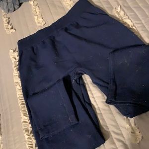 Navy blue leggings